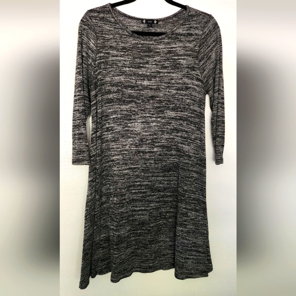 Women's IRIS dress size L